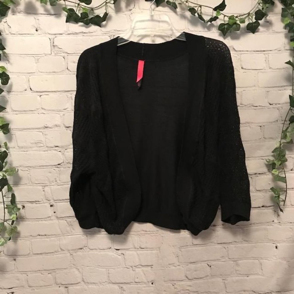 Women's Crocheted Shrug